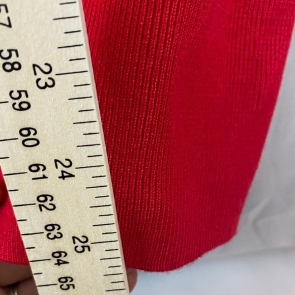 Grace Red Cardigan Sweater Size Medium - Picture 4 of 6